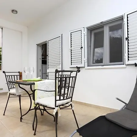 Apartment Francesco Seget Vranjica